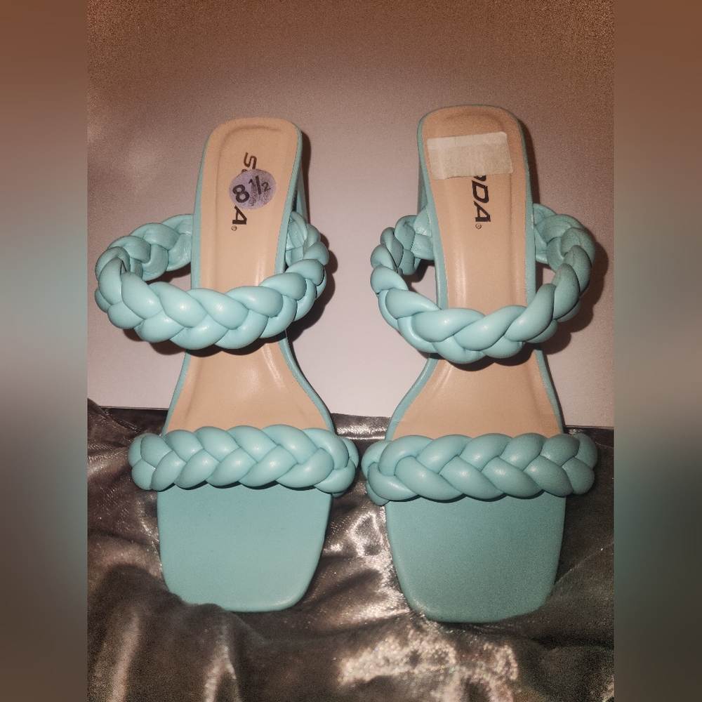 Soda Blue Braided Chunky Heel Square Toe Womens US Size 8.5